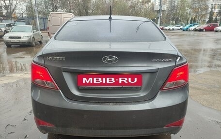 Hyundai Solaris II рестайлинг, 2015 год, 906 000 рублей, 2 фотография