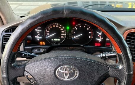 Toyota Land Cruiser 100 рестайлинг 2, 2006 год, 1 600 000 рублей, 8 фотография