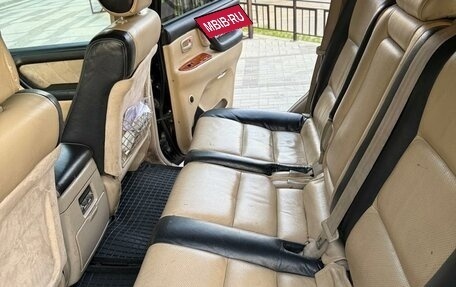 Toyota Land Cruiser 100 рестайлинг 2, 2006 год, 1 600 000 рублей, 11 фотография