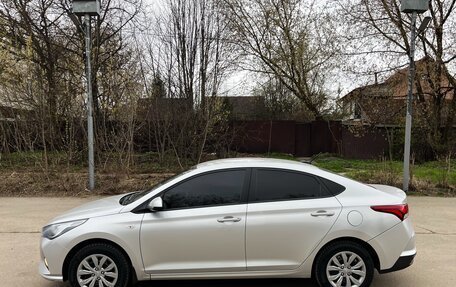 Hyundai Solaris II рестайлинг, 2021 год, 1 200 000 рублей, 3 фотография