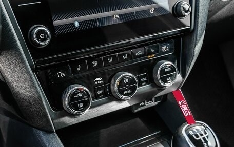 Skoda Octavia, 2019 год, 1 750 000 рублей, 20 фотография