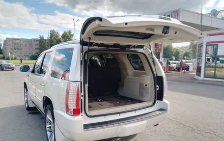 Cadillac Escalade III, 2011 год, 2 700 000 рублей, 24 фотография
