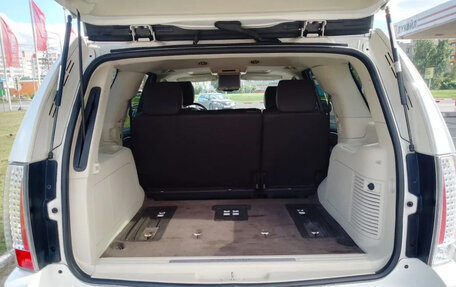 Cadillac Escalade III, 2011 год, 2 700 000 рублей, 23 фотография