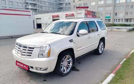 Cadillac Escalade III, 2011 год, 2 700 000 рублей, 17 фотография