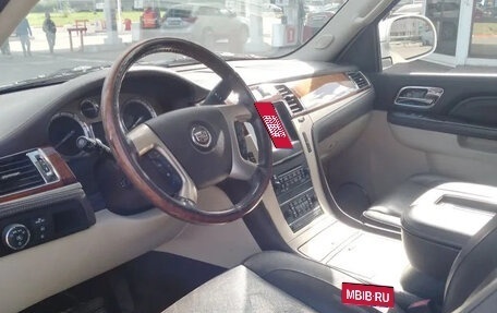 Cadillac Escalade III, 2011 год, 2 700 000 рублей, 21 фотография