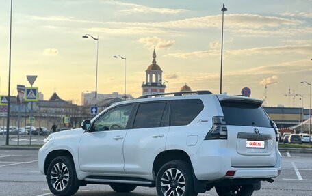 Toyota Land Cruiser Prado 150 рестайлинг 2, 2021 год, 8 590 000 рублей, 3 фотография
