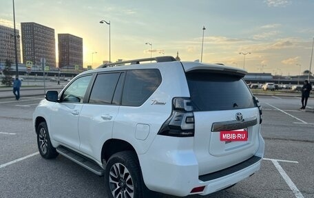 Toyota Land Cruiser Prado 150 рестайлинг 2, 2021 год, 8 590 000 рублей, 12 фотография