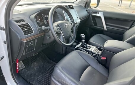 Toyota Land Cruiser Prado 150 рестайлинг 2, 2021 год, 8 590 000 рублей, 14 фотография