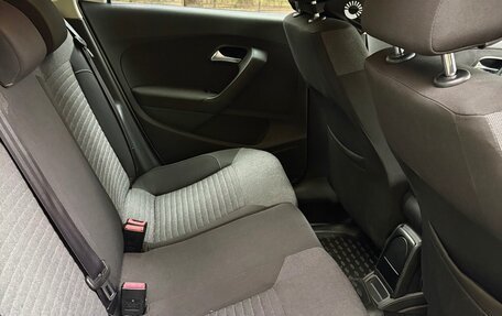 Volkswagen Polo VI (EU Market), 2010 год, 650 000 рублей, 6 фотография