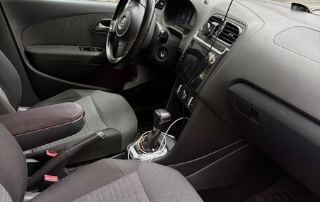 Volkswagen Polo VI (EU Market), 2010 год, 650 000 рублей, 5 фотография