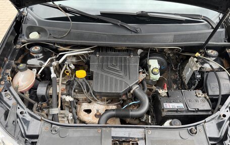 Renault Sandero II рестайлинг, 2014 год, 375 000 рублей, 21 фотография