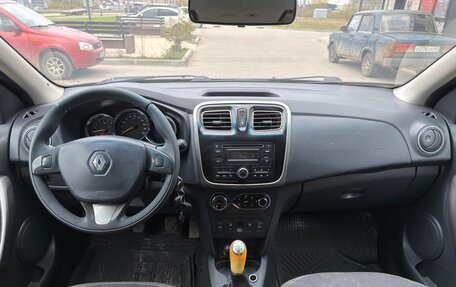 Renault Sandero II рестайлинг, 2014 год, 375 000 рублей, 32 фотография