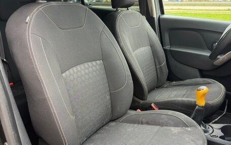 Renault Sandero II рестайлинг, 2014 год, 375 000 рублей, 30 фотография