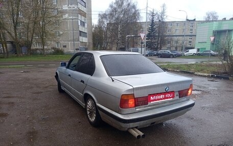 BMW 5 серия, 1990 год, 250 000 рублей, 3 фотография