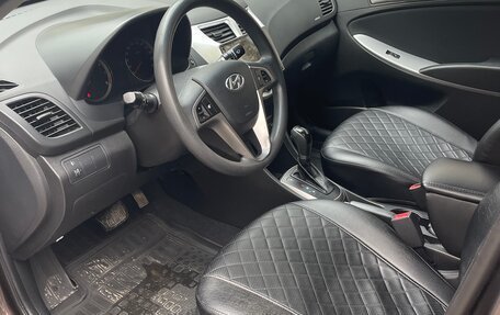 Hyundai Solaris II рестайлинг, 2015 год, 1 000 000 рублей, 5 фотография