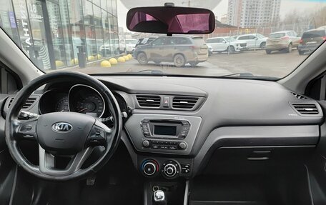 KIA Rio III рестайлинг, 2014 год, 729 800 рублей, 17 фотография
