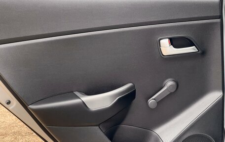 KIA Rio III рестайлинг, 2016 год, 949 000 рублей, 17 фотография