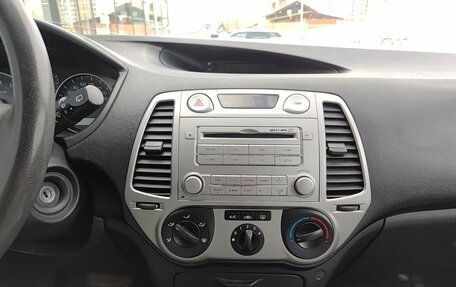 Hyundai i20 IB рестайлинг, 2010 год, 499 800 рублей, 18 фотография