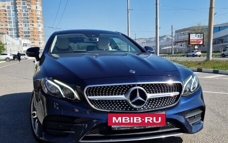 Mercedes-Benz E-Класс, 2019 год, 5 900 000 рублей, 6 фотография