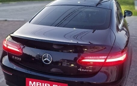 Mercedes-Benz E-Класс, 2019 год, 5 900 000 рублей, 33 фотография