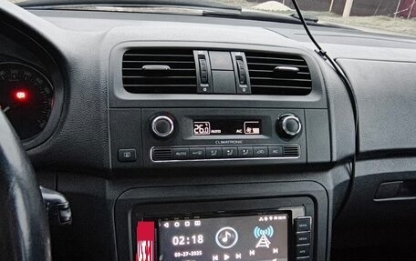 Skoda Fabia II, 2012 год, 650 000 рублей, 8 фотография