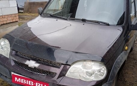 Chevrolet Niva I рестайлинг, 2010 год, 390 000 рублей, 9 фотография