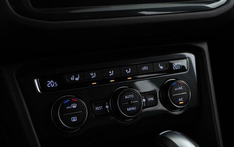 Volkswagen Tiguan II, 2020 год, 2 829 050 рублей, 16 фотография