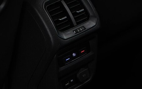 Volkswagen Tiguan II, 2020 год, 2 829 050 рублей, 17 фотография