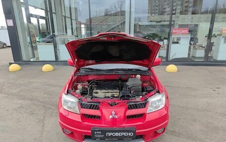 Mitsubishi Outlander III рестайлинг 3, 2006 год, 599 800 рублей, 11 фотография