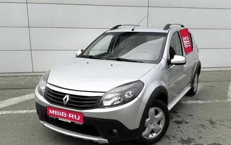 Renault Sandero I, 2013 год, 750 000 рублей, 1 фотография