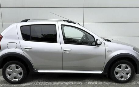 Renault Sandero I, 2013 год, 750 000 рублей, 3 фотография