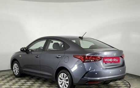 Hyundai Solaris II рестайлинг, 2021 год, 1 690 000 рублей, 17 фотография