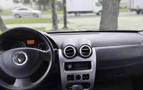 Renault Sandero I, 2013 год, 750 000 рублей, 13 фотография