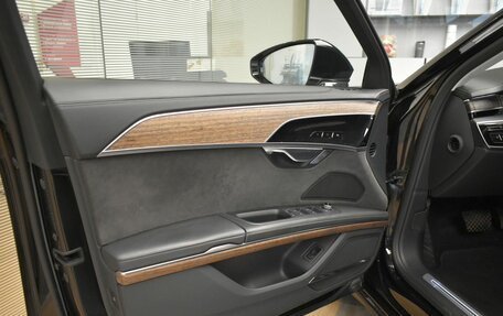 Audi A8, 2018 год, 4 900 000 рублей, 12 фотография