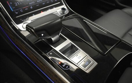 Audi A8, 2018 год, 4 900 000 рублей, 20 фотография