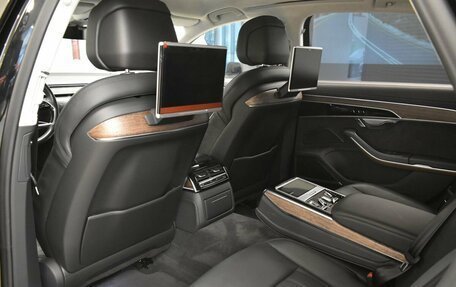 Audi A8, 2018 год, 4 900 000 рублей, 23 фотография