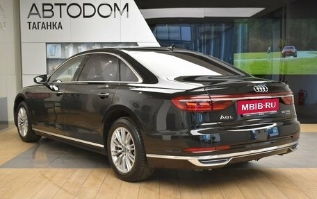 Audi A8, 2018 год, 4 900 000 рублей, 5 фотография