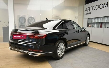 Audi A8, 2018 год, 4 900 000 рублей, 7 фотография