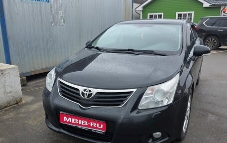 Toyota Avensis III рестайлинг, 2011 год, 985 000 рублей, 1 фотография