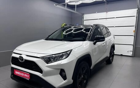 Toyota RAV4, 2021 год, 3 500 000 рублей, 1 фотография
