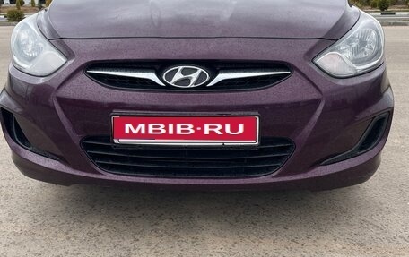 Hyundai Solaris II рестайлинг, 2011 год, 620 000 рублей, 1 фотография