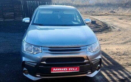 Mitsubishi Outlander III рестайлинг 3, 2013 год, 1 500 000 рублей, 1 фотография