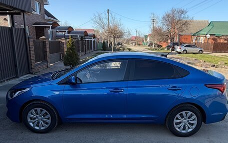 Hyundai Solaris II рестайлинг, 2019 год, 1 300 000 рублей, 3 фотография