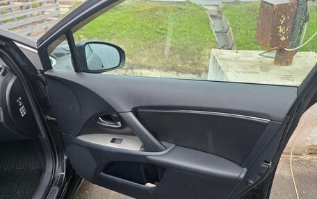 Toyota Avensis III рестайлинг, 2011 год, 985 000 рублей, 10 фотография