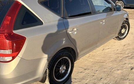 KIA cee'd I рестайлинг, 2011 год, 800 000 рублей, 18 фотография