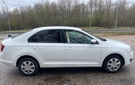 Skoda Rapid I, 2019 год, 900 000 рублей, 6 фотография