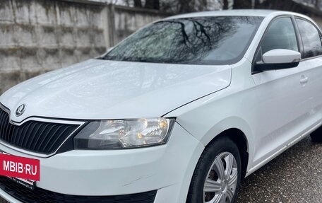 Skoda Rapid I, 2019 год, 900 000 рублей, 3 фотография