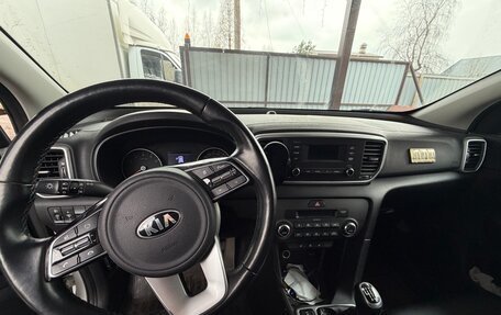 KIA Sportage IV рестайлинг, 2020 год, 2 450 000 рублей, 5 фотография