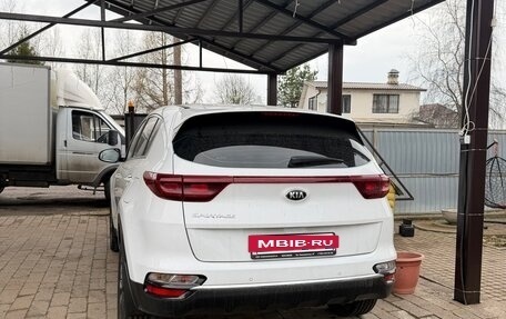 KIA Sportage IV рестайлинг, 2020 год, 2 450 000 рублей, 2 фотография