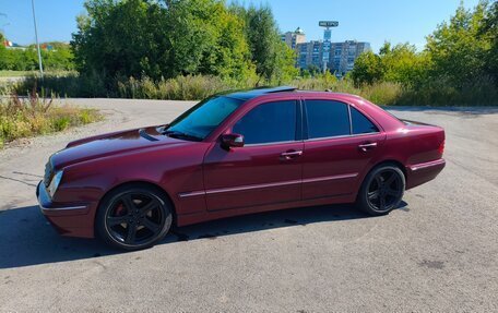 Mercedes-Benz E-Класс, 2000 год, 600 000 рублей, 25 фотография